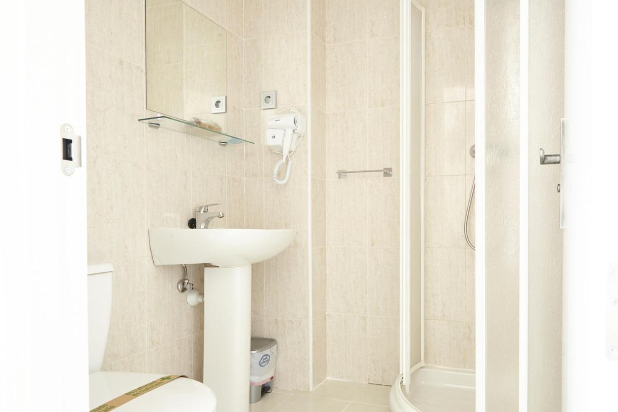 Hostal Fontanan La Pola de Gordon Kültér fotó